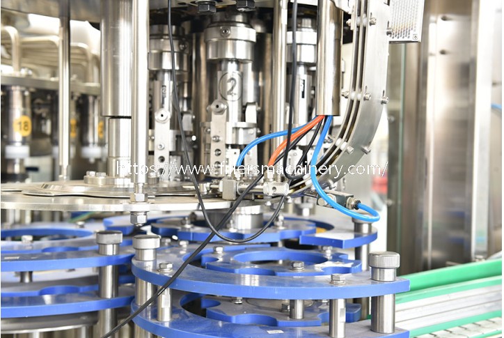 juice capping unit